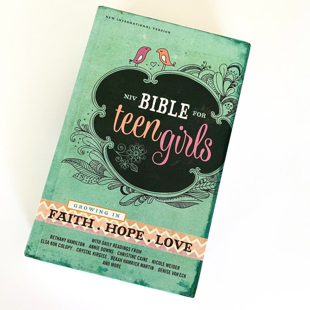 NIV, Bible for Teen Girls, Hardcover: Growing in Faith, Hope, and Love. NEW